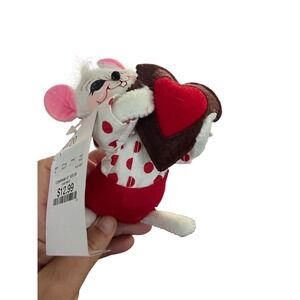 Annalee Dolls Valentine Mouse with Heart Polka Dot Shirt Collectible 381707